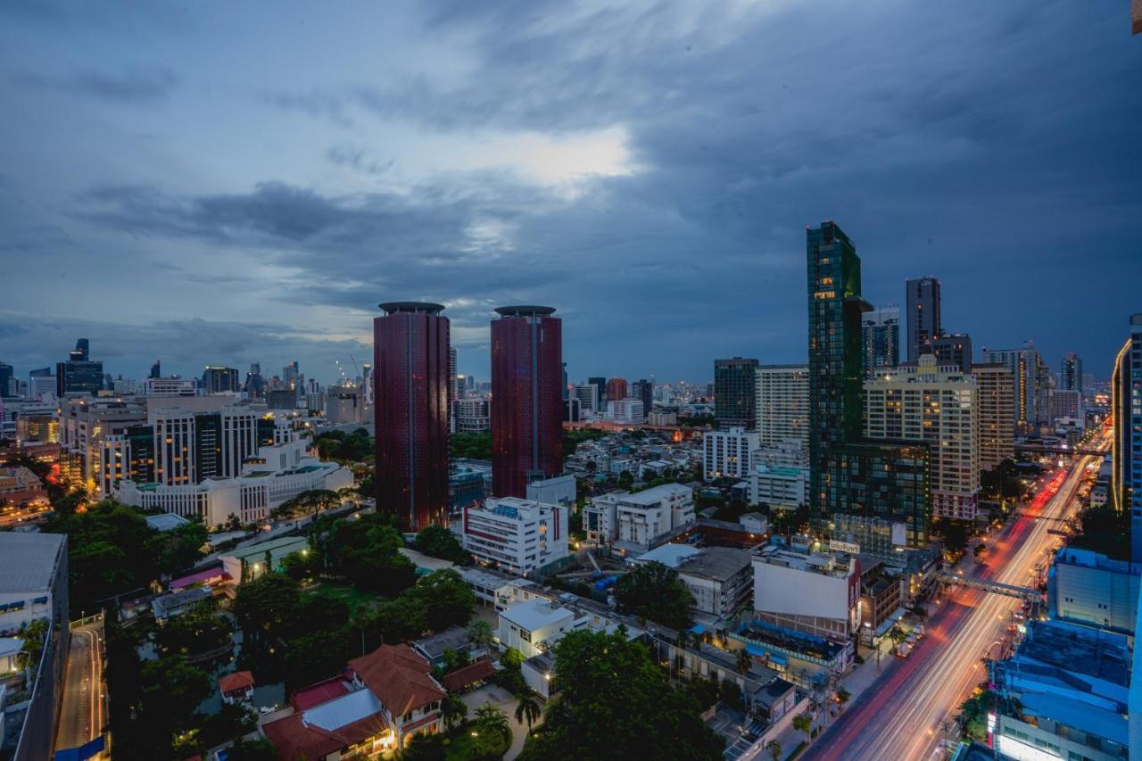 Centre Point Plus Hotel Pratunam Банкок Екстериор снимка
