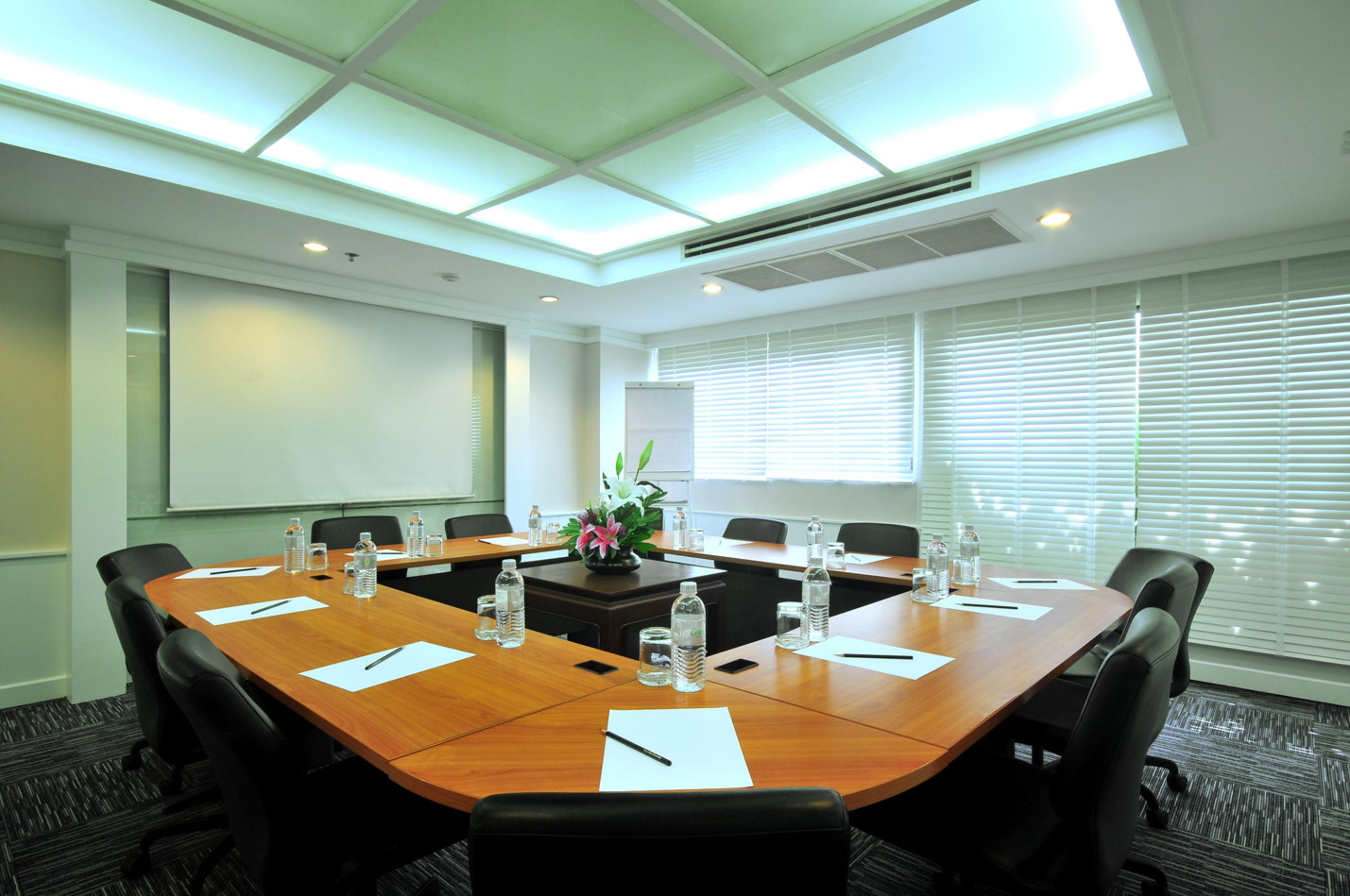 Centre Point Plus Hotel Pratunam Банкок Екстериор снимка