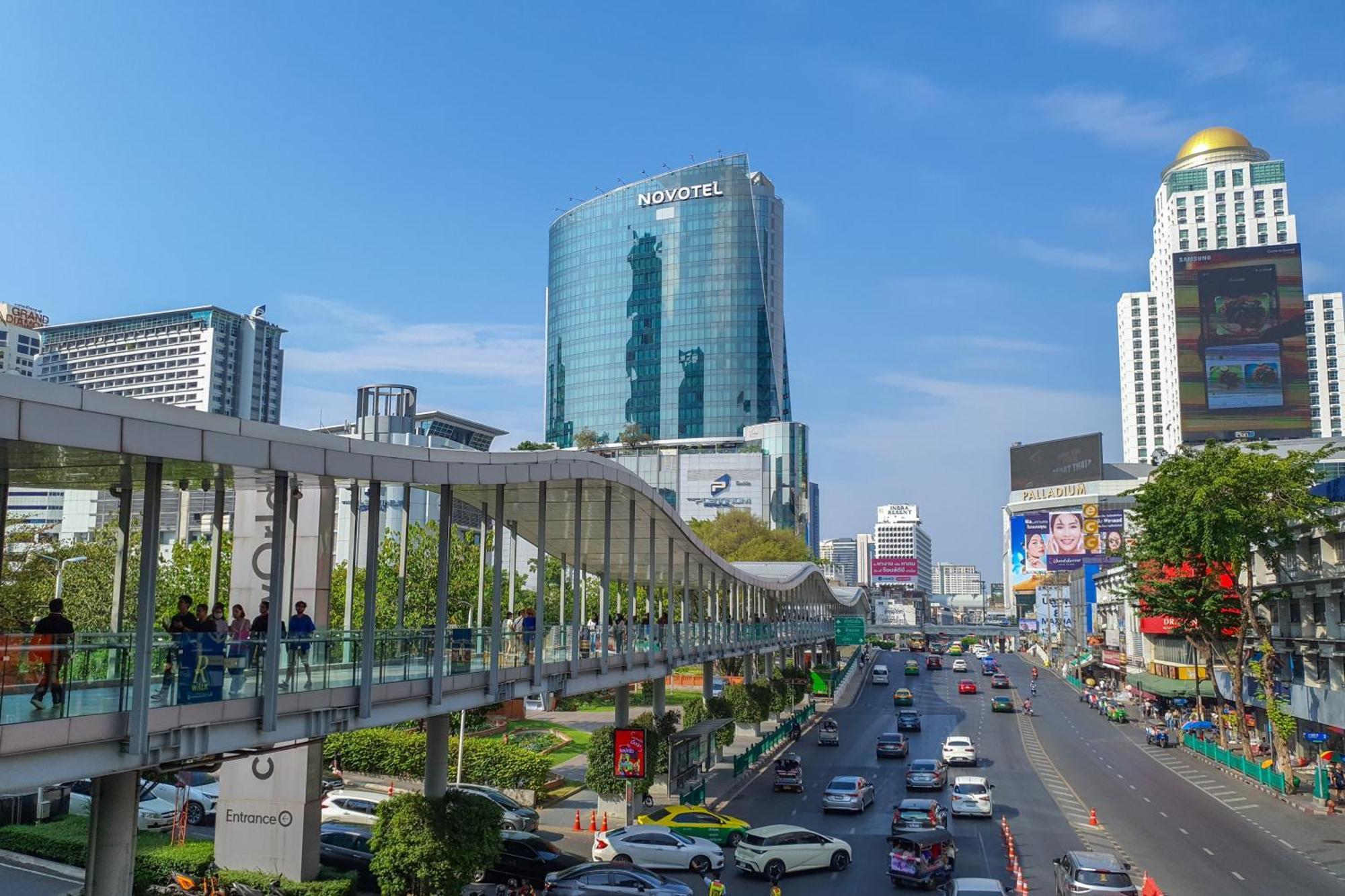 Centre Point Plus Hotel Pratunam Банкок Екстериор снимка